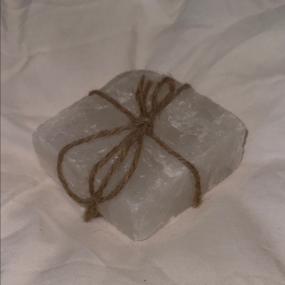 Natural White Crystal room decor